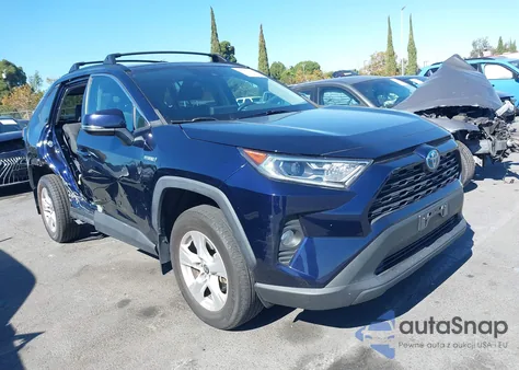 2021 Toyota Rav4 Hybrid Xle z USA, uszkodzony, nr VIN 4T3RWRFV8MU020799